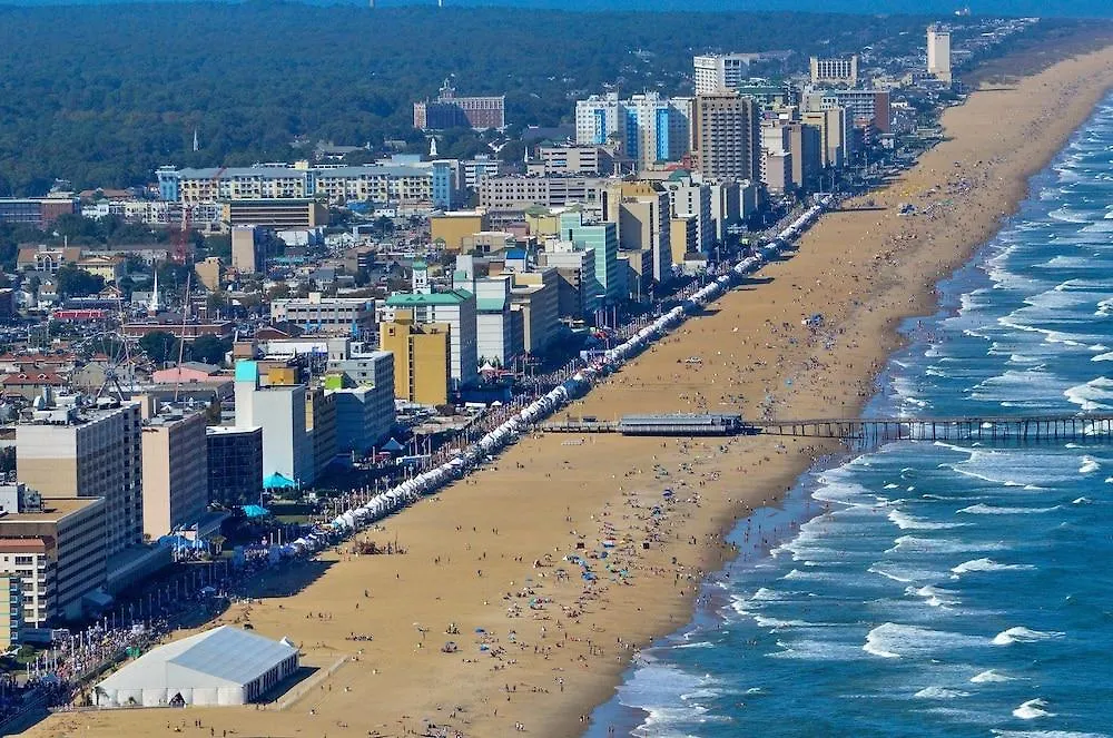Breeze Inn & Suites, Virginia Beach 2*,  United States