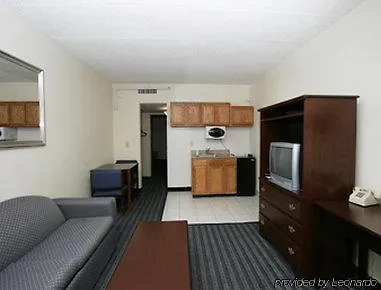 Breeze Inn & Suites, Virginia Beach 2*,